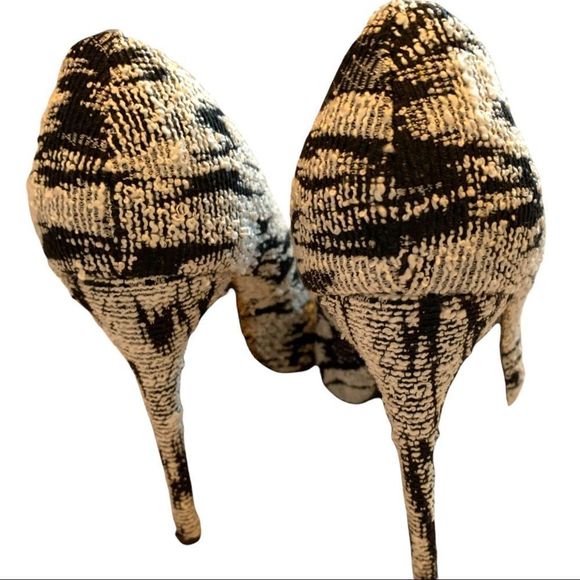 Black and Cream Cloth Heels 7.5 - Picture 3 of 8